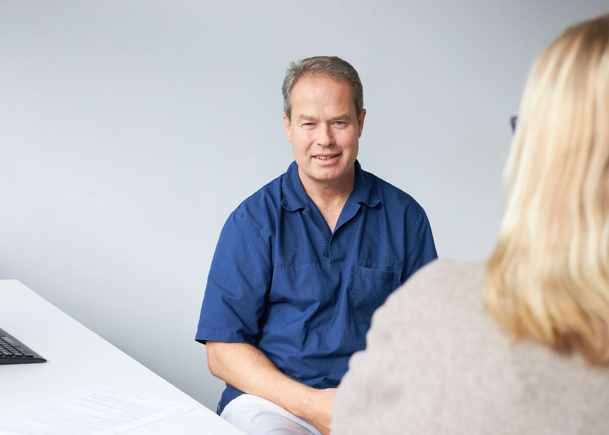 Dr. Thomas Hayes, karkirurg og medisinsk ansvarlig ved Oslo Kosmetiske Lasersenter